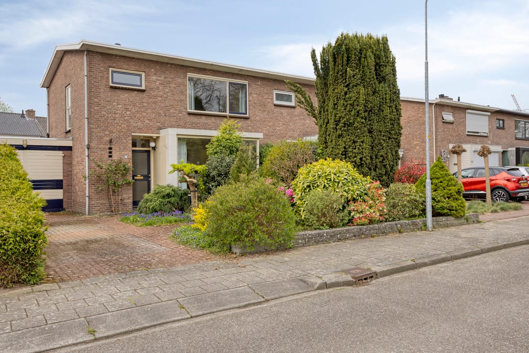 Foto 2 van Oosteinde 52