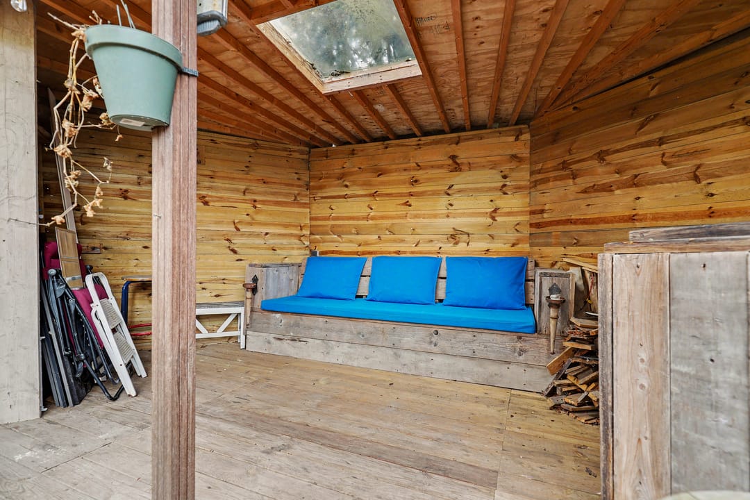 Spacious Ground Floor Apartment with Large Garden and Kangaroo Living Options — 46