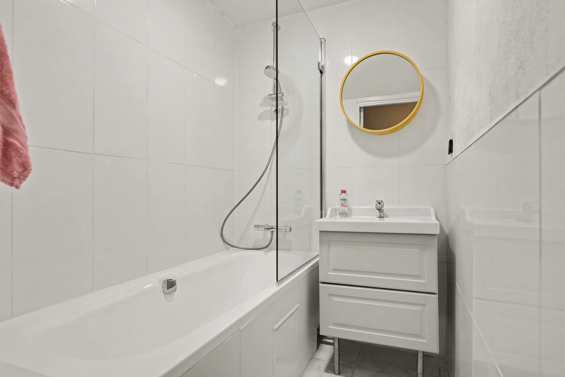 Spacious Ground Floor Apartment with Large Garden and Kangaroo Living Options — 30