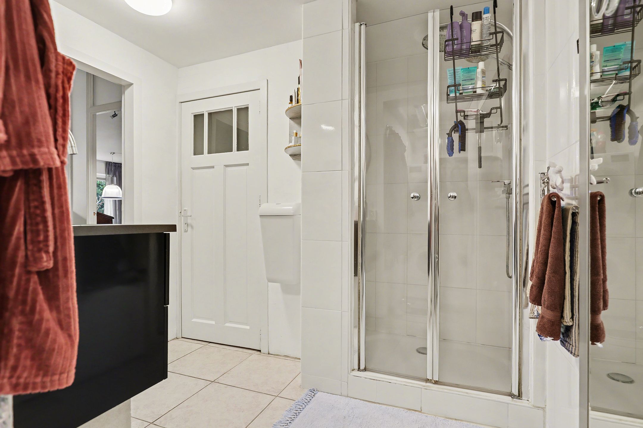Spacious Ground Floor Apartment with Large Garden and Kangaroo Living Options — 42
