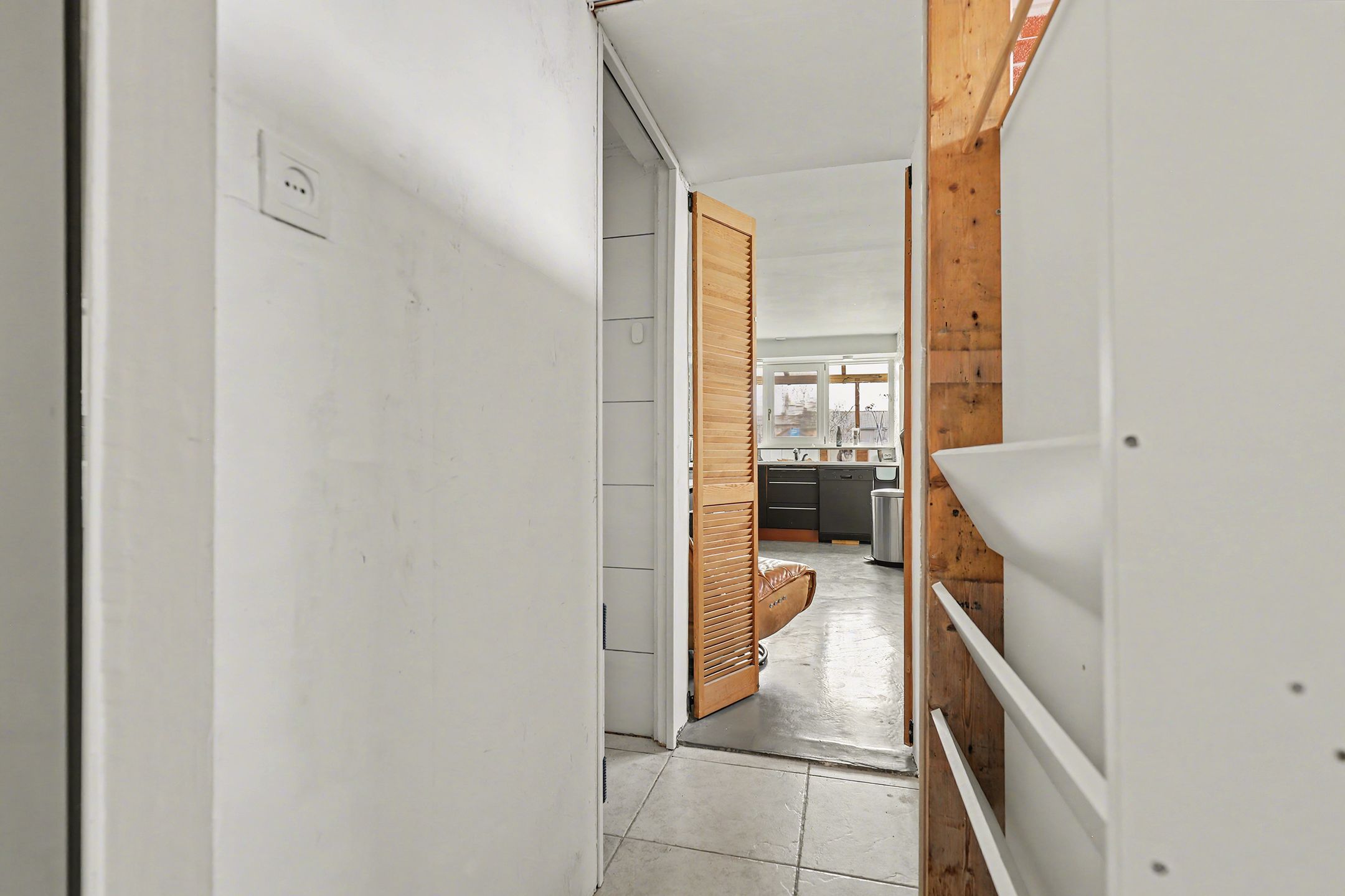 Spacious Ground Floor Apartment with Large Garden and Kangaroo Living Options — 24