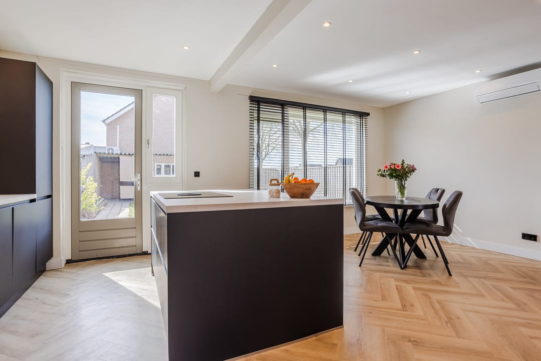 Fully Renovated Semi-Detached Home with South-West Garden and Energy Label A — 13