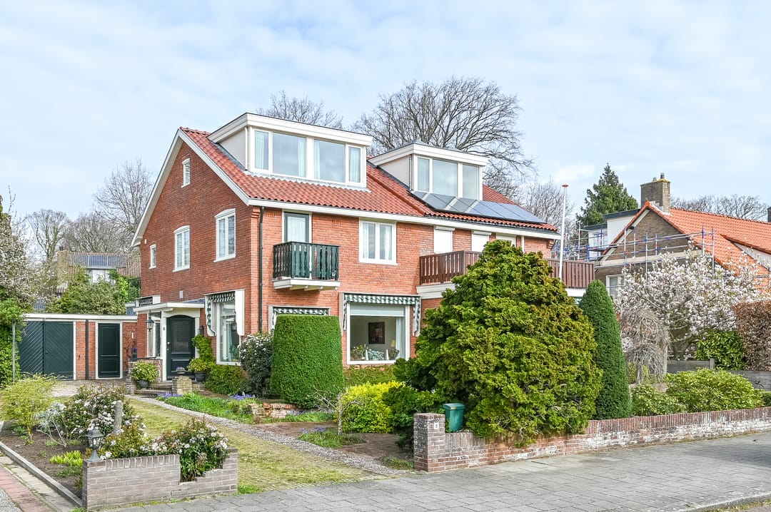 Foto 1 van Bosbeeklaan 8