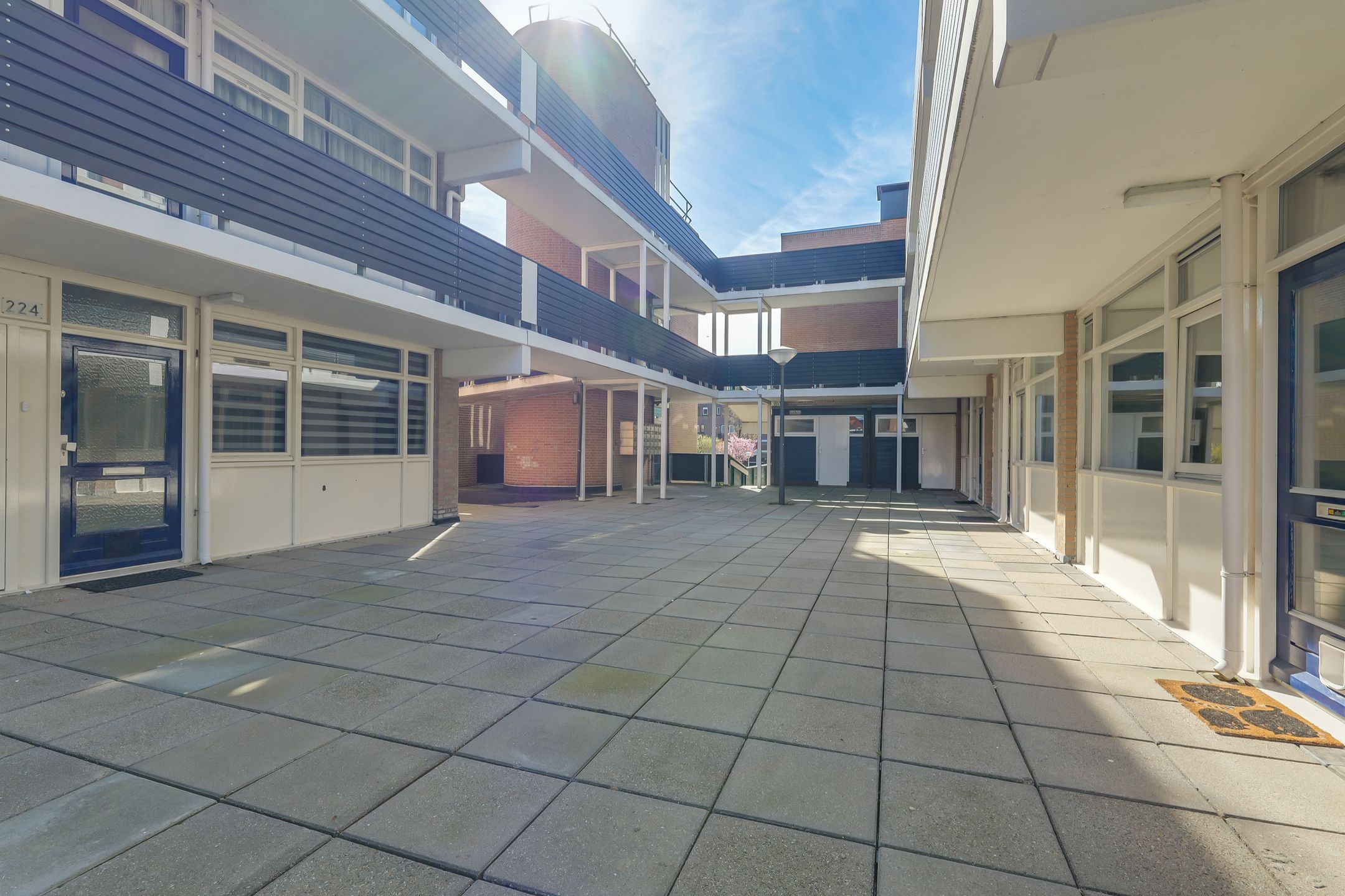 Foto 27 van Winkelwaard 219