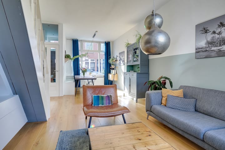 Photo 2 of Van Diemenstraat 25