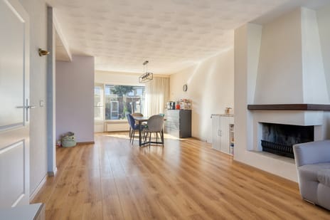 Busweg 51 secondary image