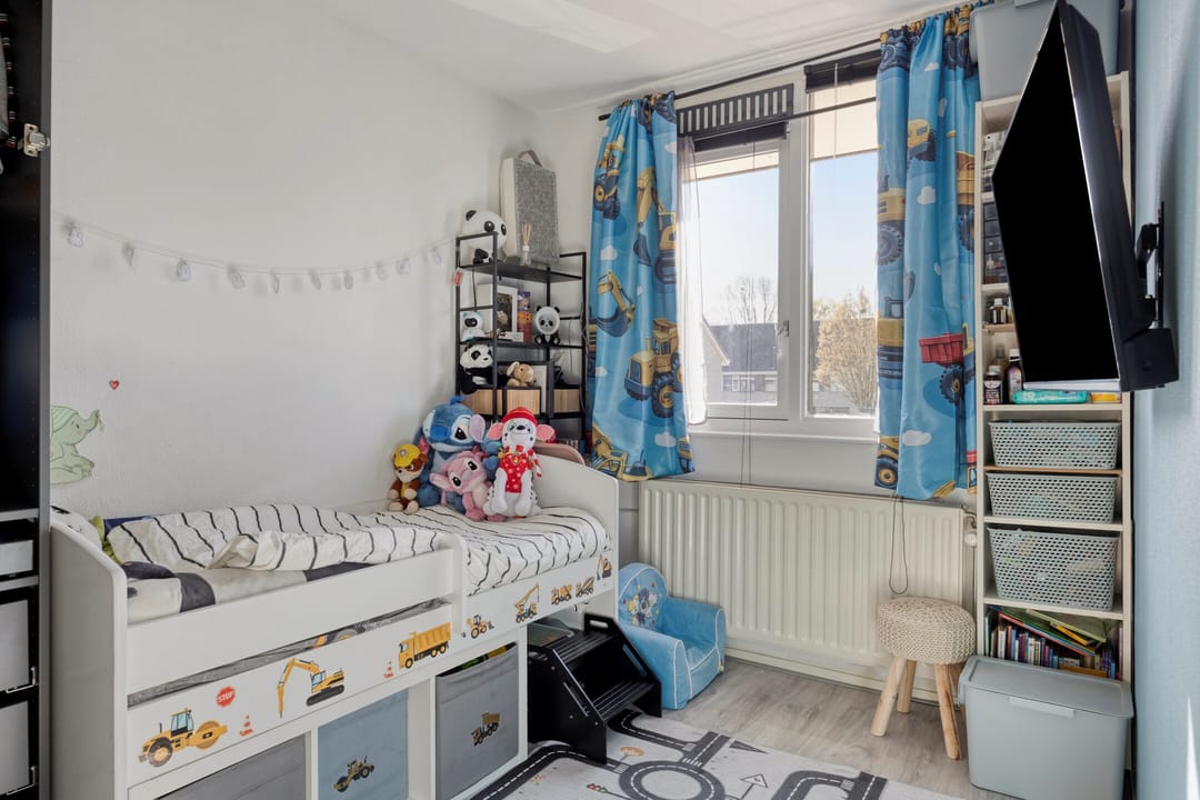 Modern Corner Home with Four Bedrooms in Family-Friendly Filmwijk — 16