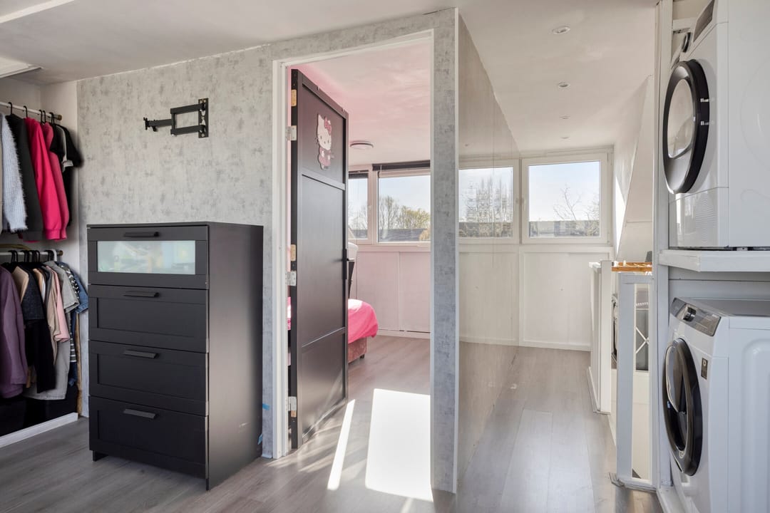 Modern Corner Home with Four Bedrooms in Family-Friendly Filmwijk — 23