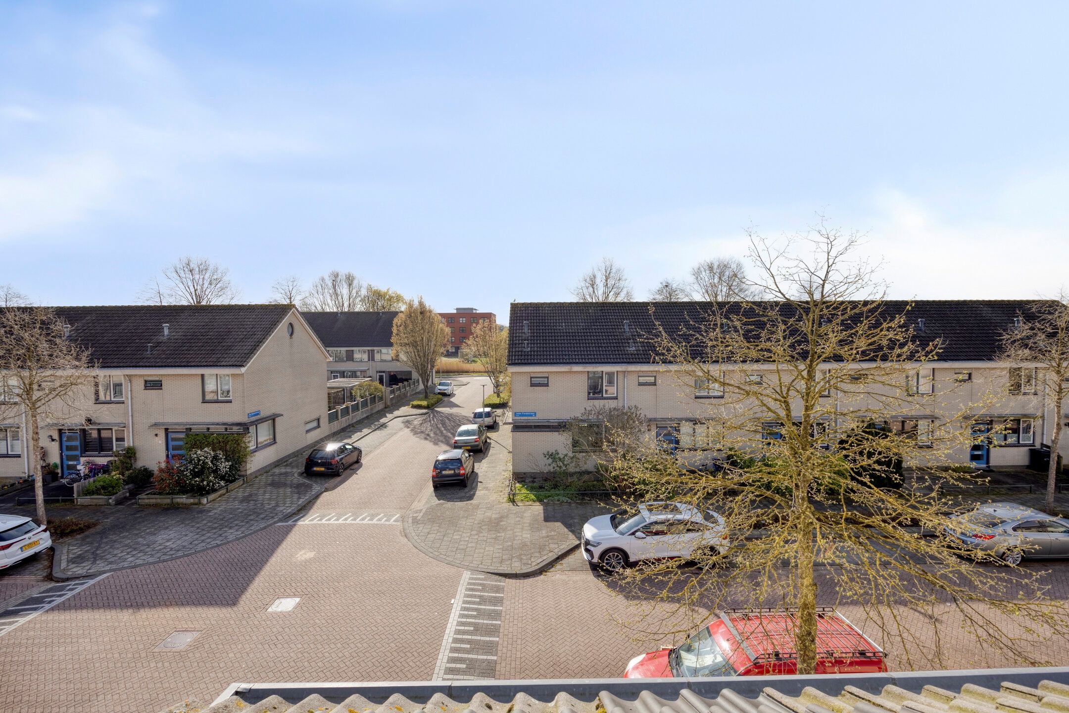 Modern Corner Home with Four Bedrooms in Family-Friendly Filmwijk — 33