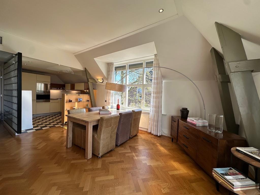 Foto 8 van Emmalaan 19-D