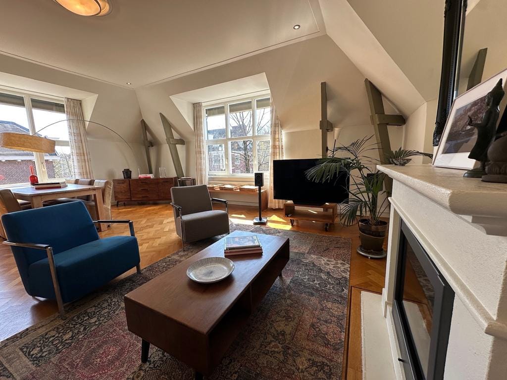 Foto 10 van Emmalaan 19-D