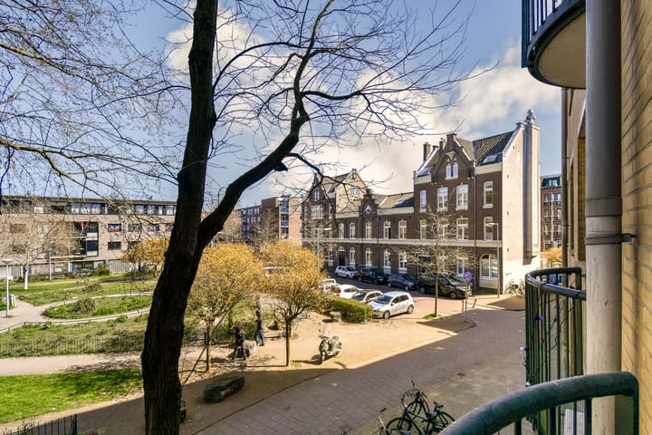 Photo 4 of Oostenburgerpark 120