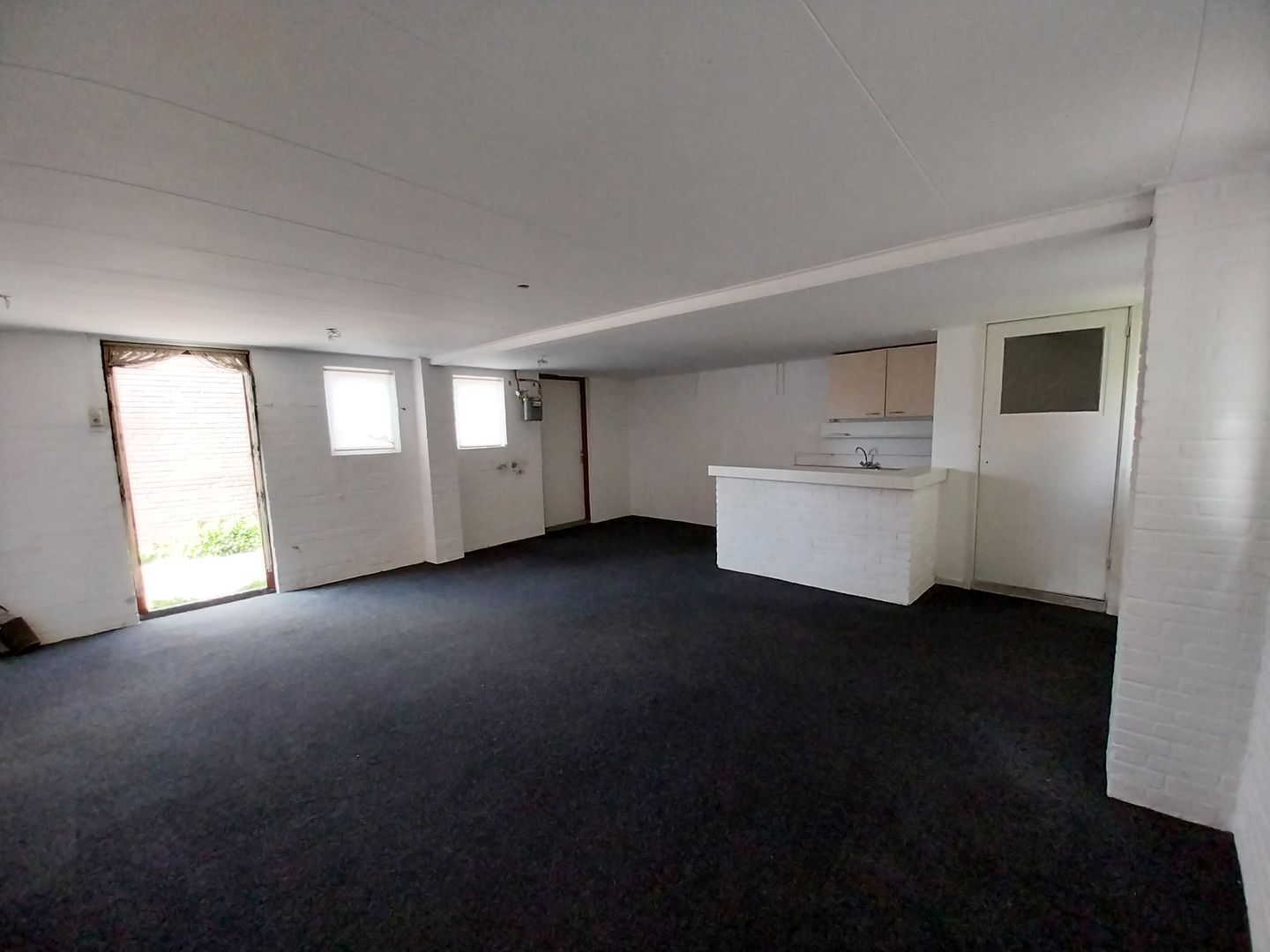 View photo 4 of Schweitzerplein 23