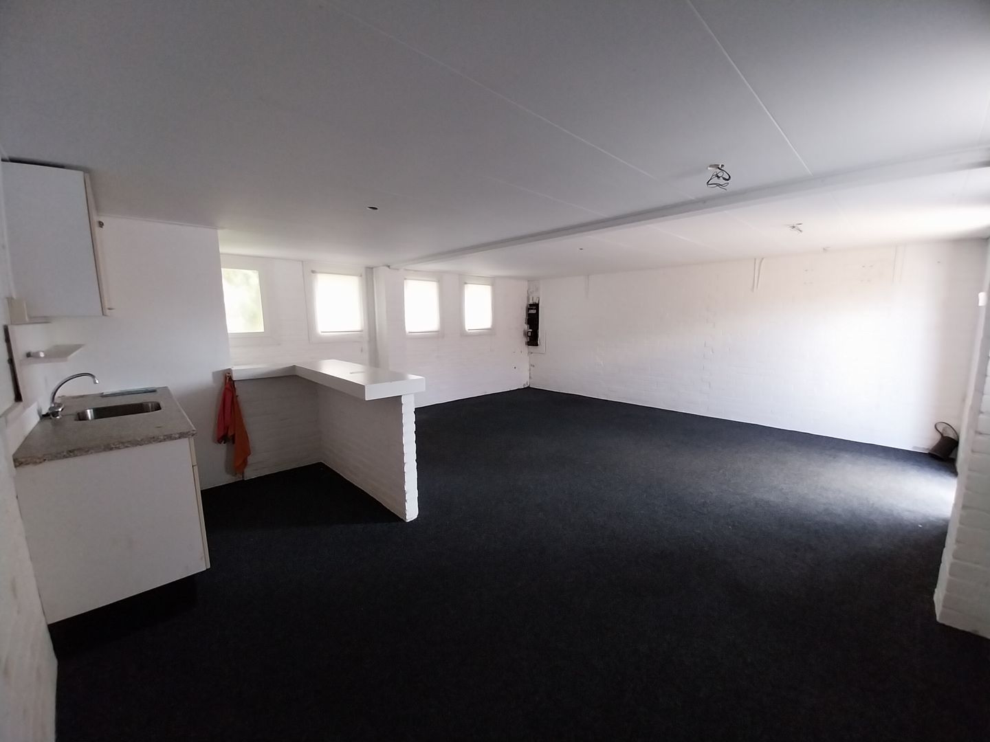 View photo 5 of Schweitzerplein 23