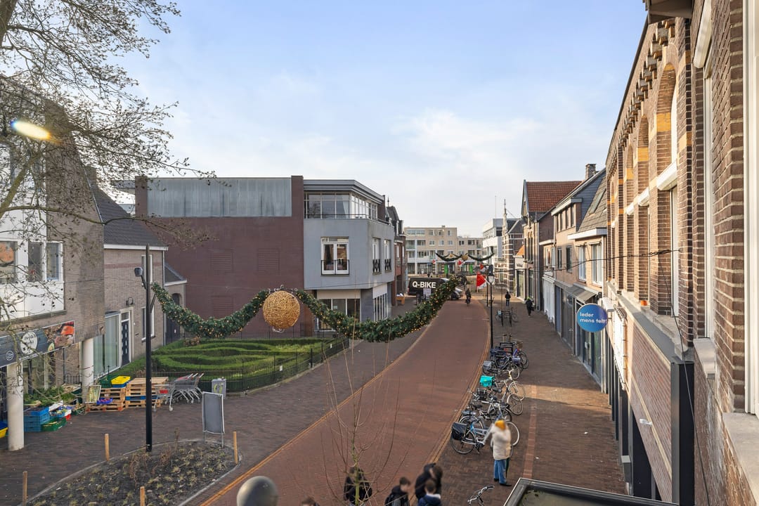 Spacious upper floor apartment with rooftop terrace and atelier in Boxtel center — 41