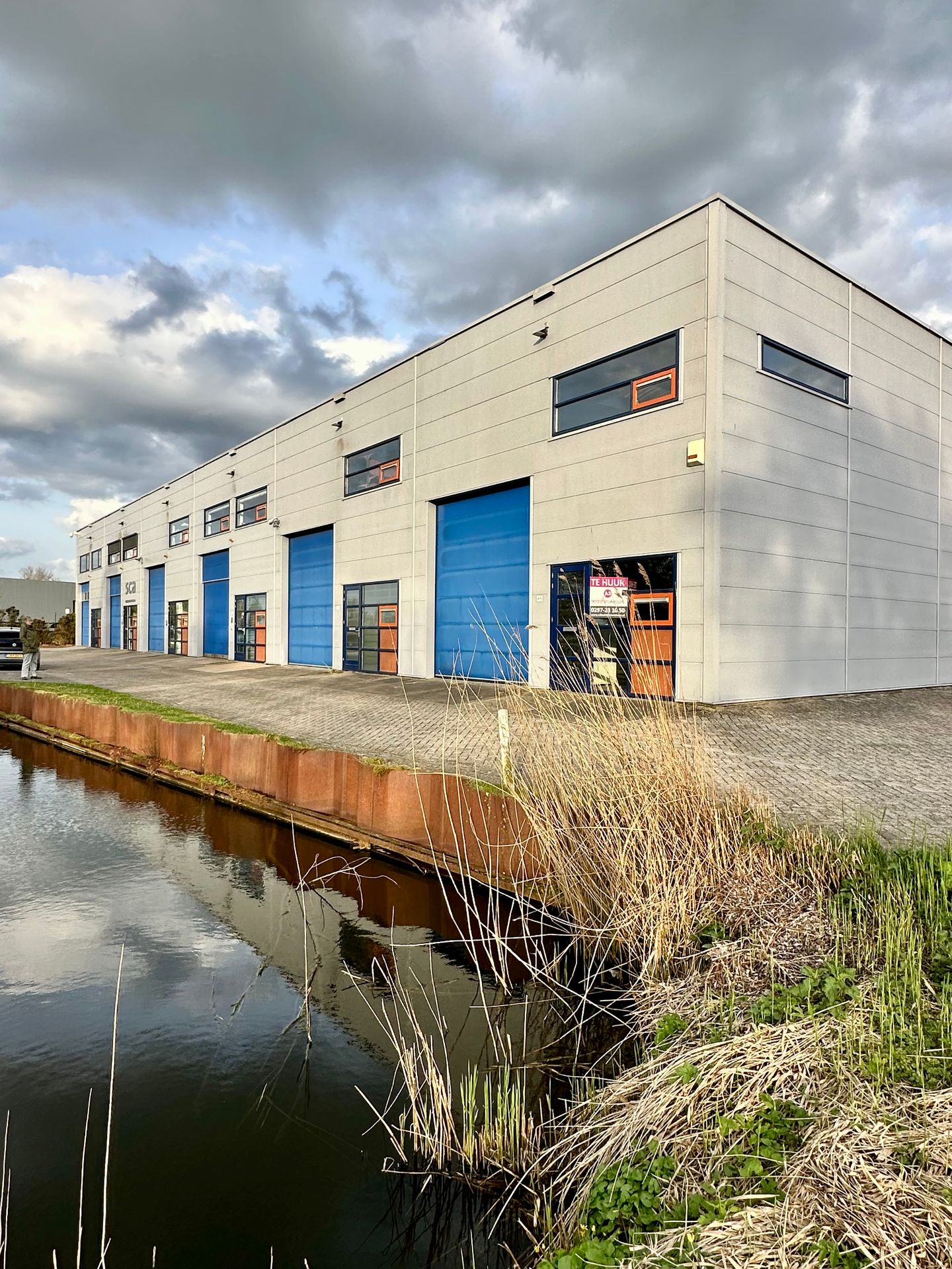 View photo 3 of Handelsweg 43