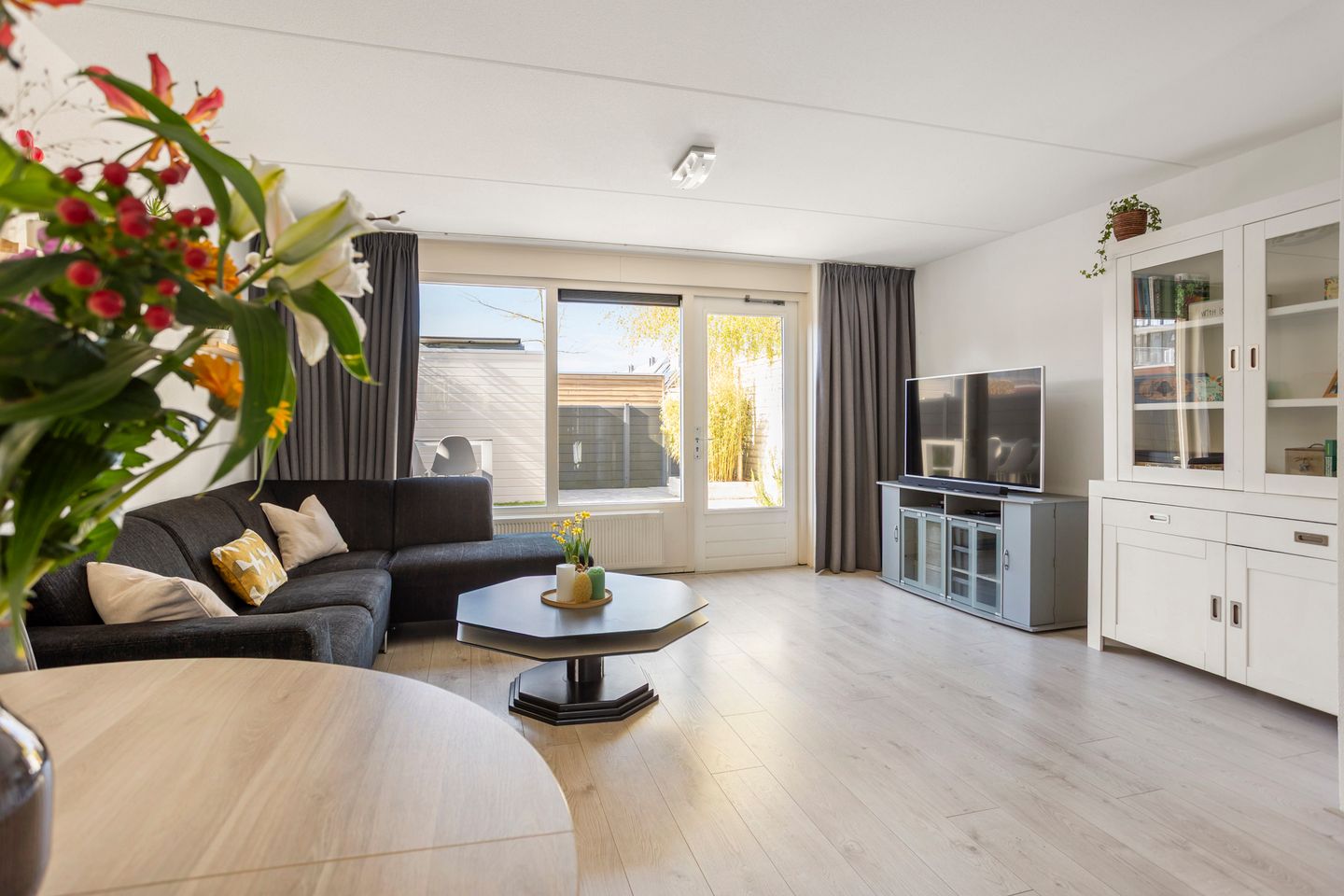 Foto 10 van Alstroemeriastraat 27