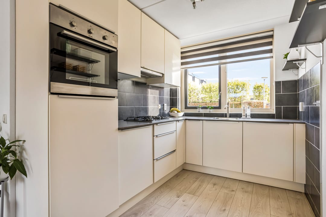 Foto 11 van Alstroemeriastraat 27