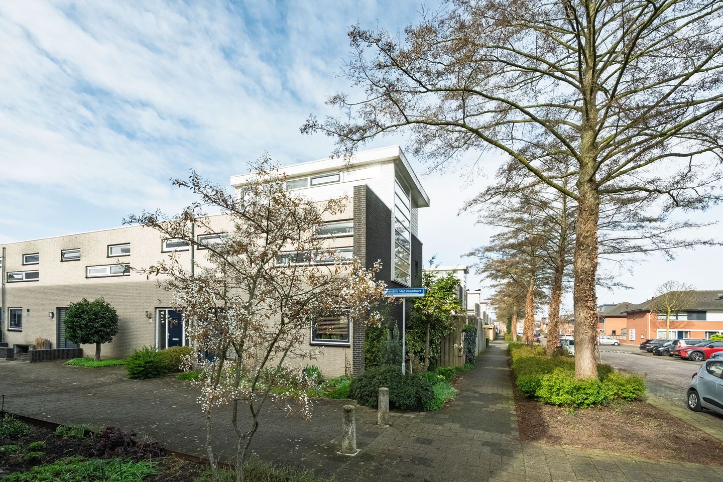 Well-maintained terraced house in child-friendly Galecop neighborhood — 25