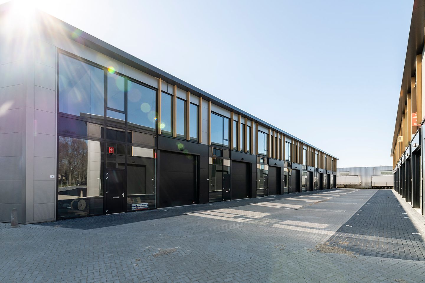 View photo 1 of Vaartveld