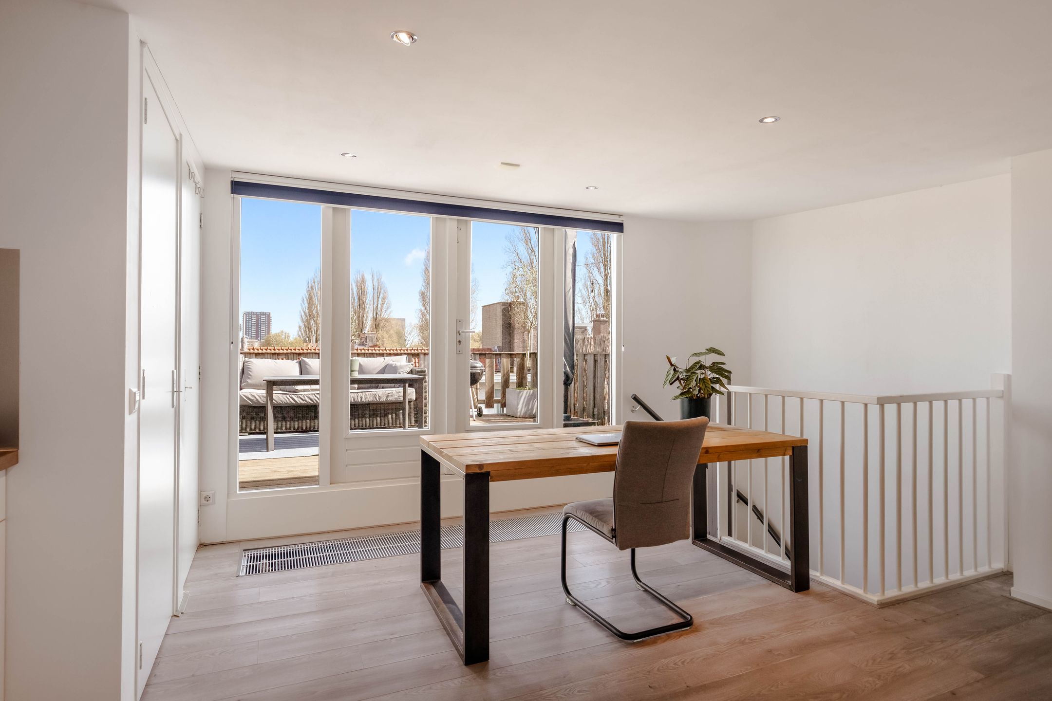 Foto 33 van Linnaeusparkweg 137