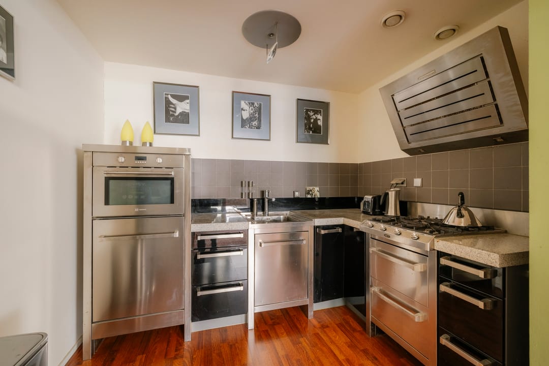 Photo 11 of Dokter De Liefdestraat 21