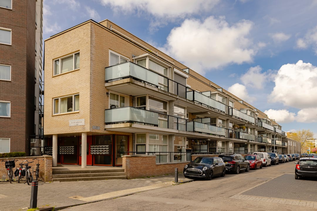 Photo 23 of Dokter De Liefdestraat 21