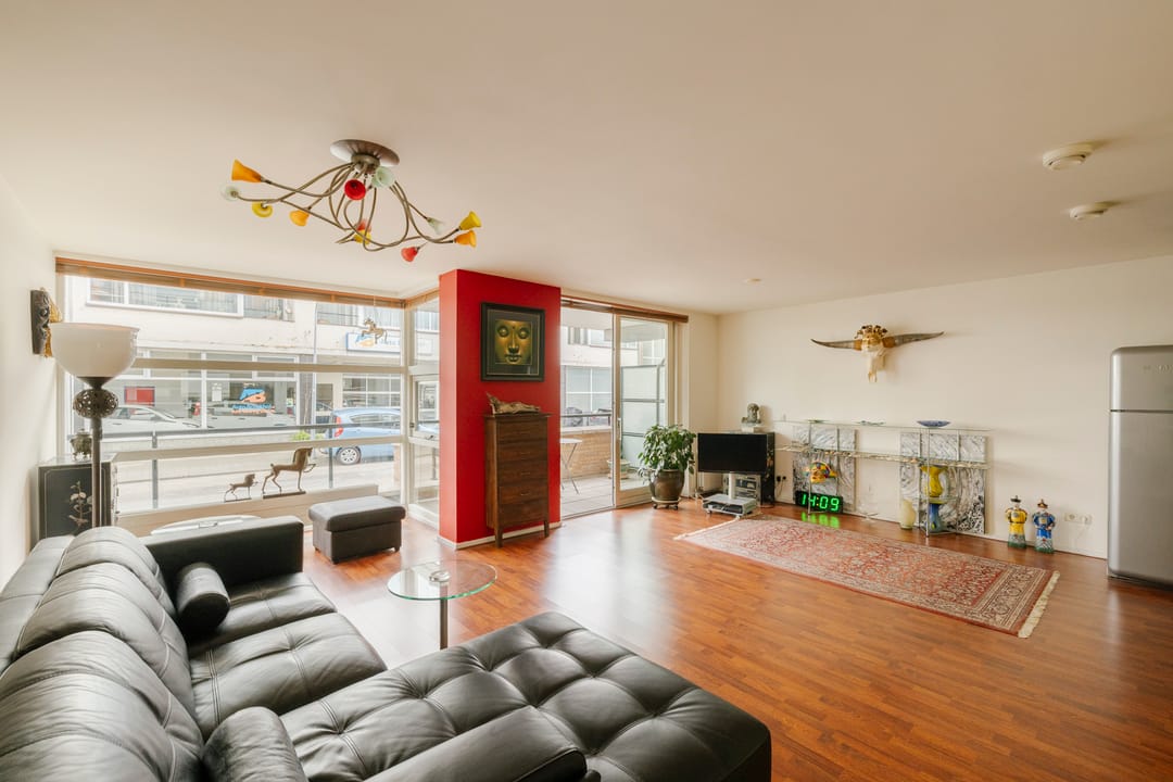 Photo 7 of Dokter De Liefdestraat 21