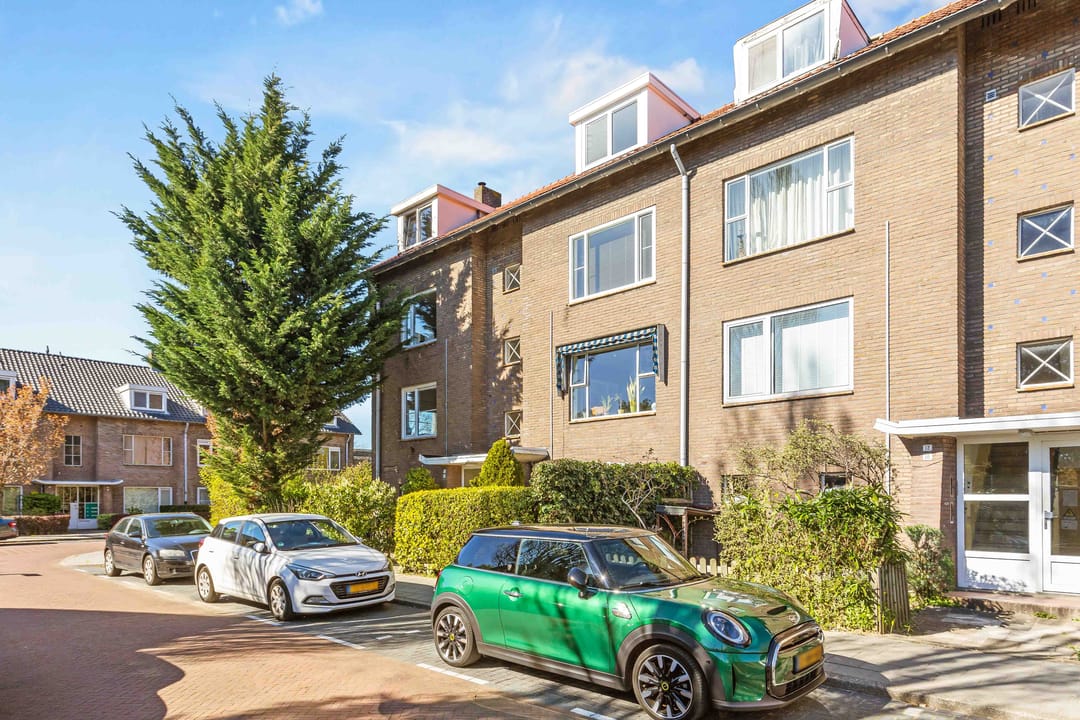 Photo 32 of Adriaen van Ostadelaan 6