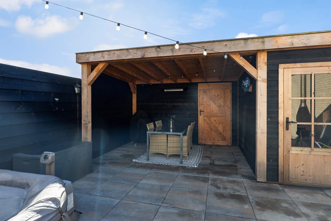 Photo 37 of De Finne 12