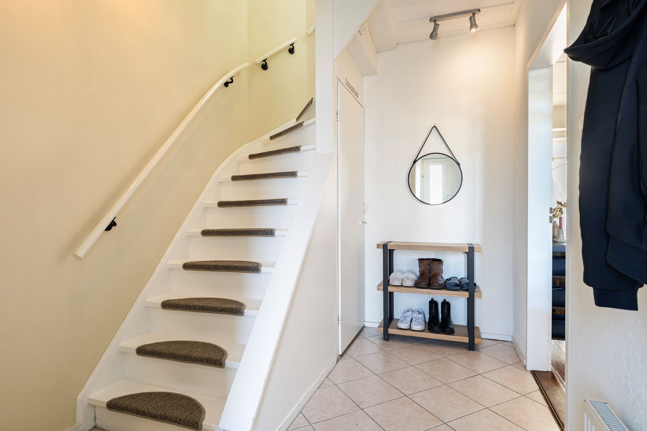 Photo 9 of De Finne 12