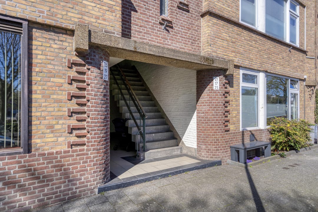 Photo 46 of Mient 23