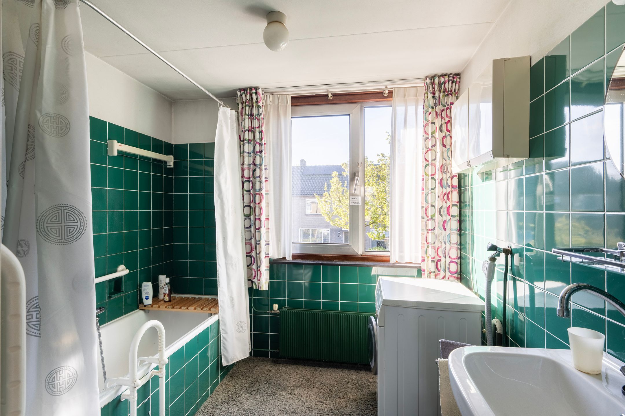 Foto 27 van Ernst Casimirstraat 65