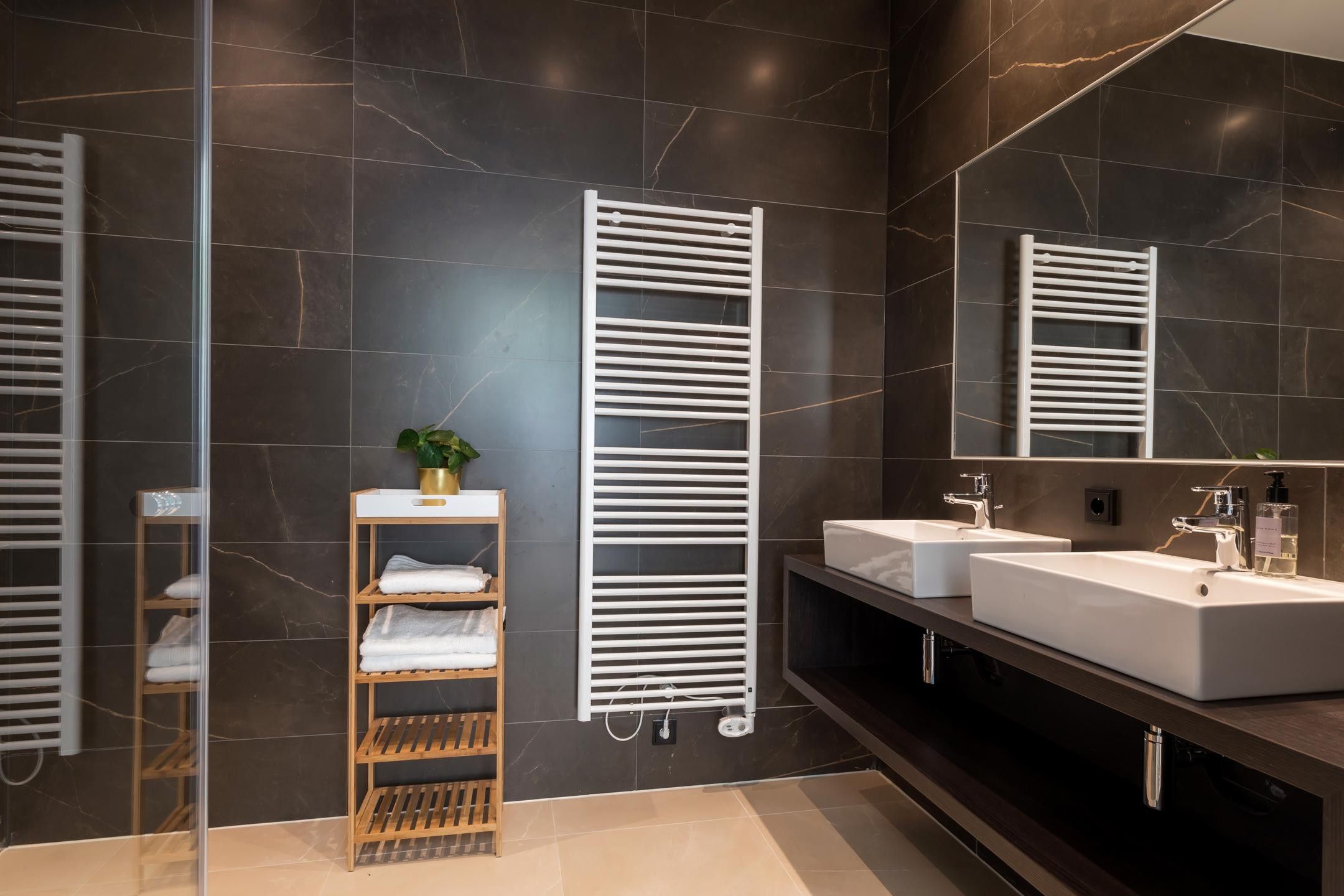 Foto 12 van Frederik van Eedenplein 32