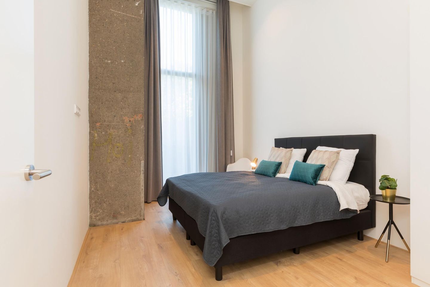 Foto 10 van Frederik van Eedenplein 32