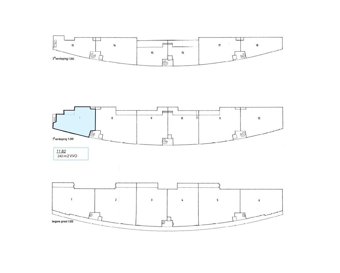 View photo 3 of Stadionstraat 11-13