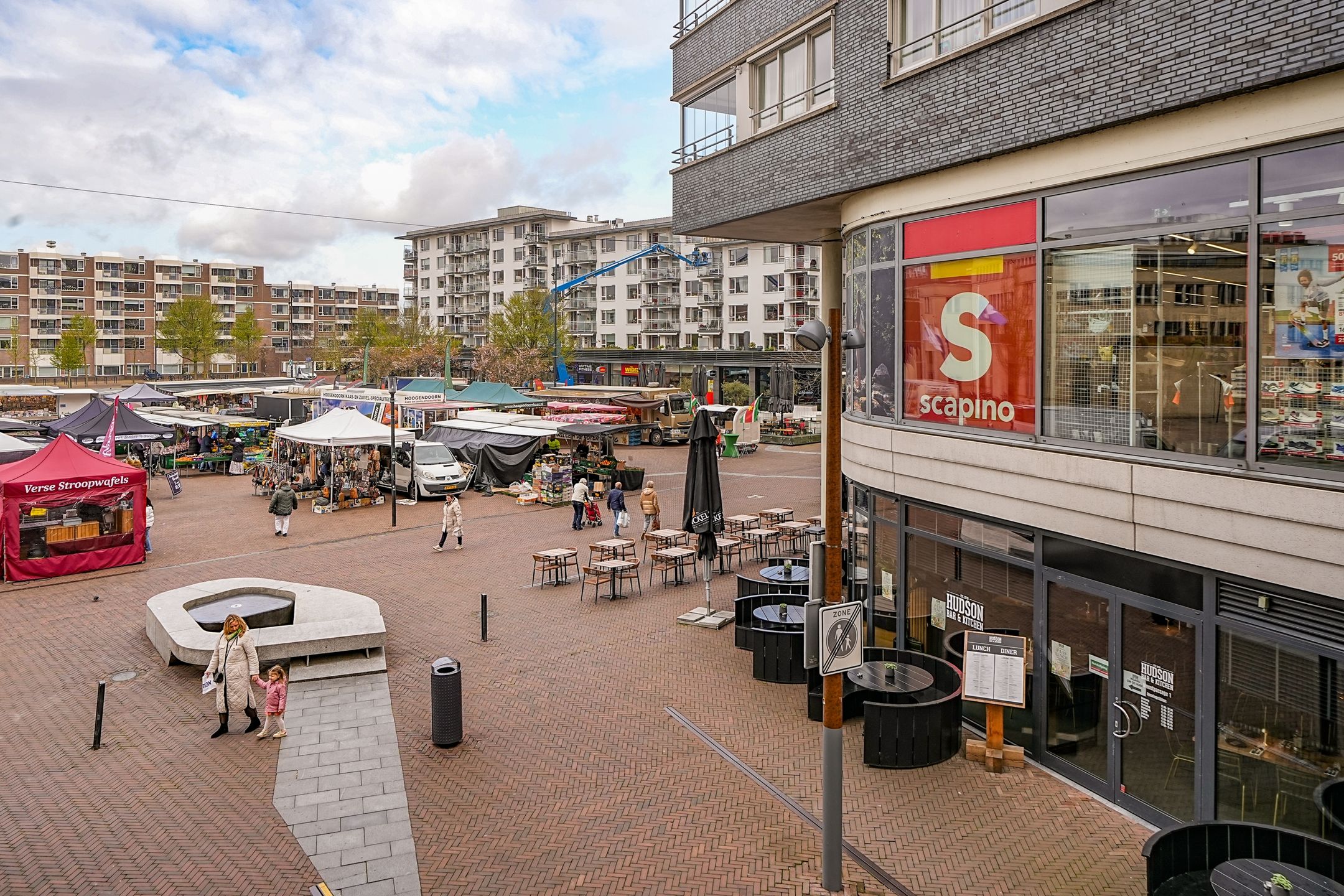 Photo 21 of Meent 24