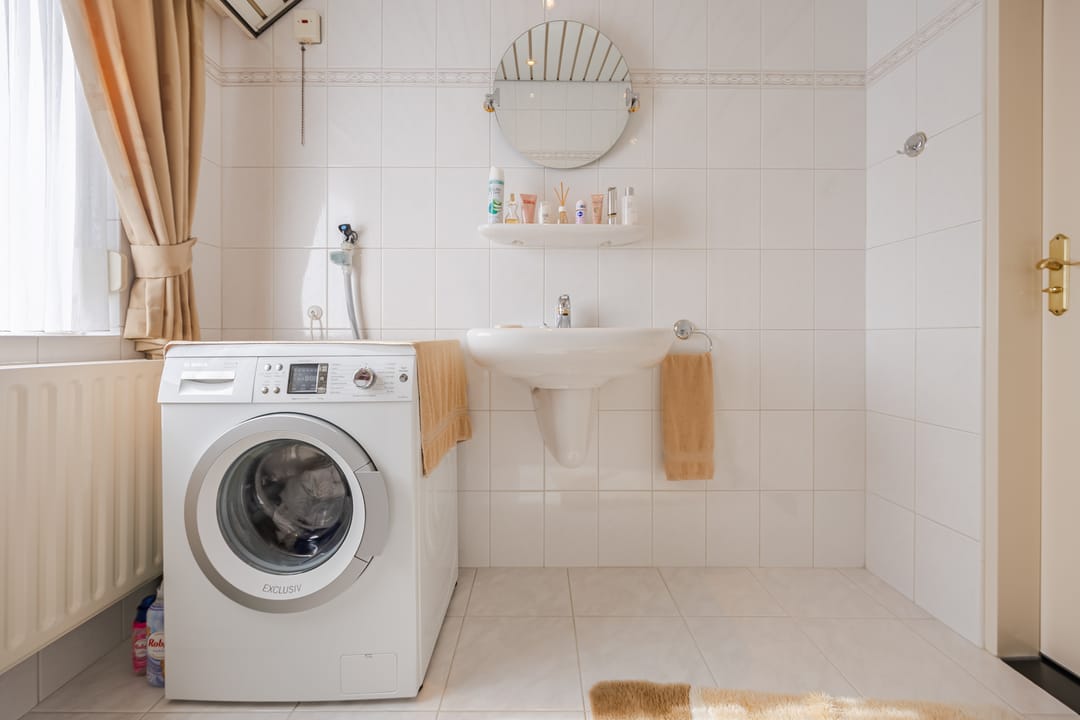 Well-maintained terraced house with two gardens and carport in Donkenbuurt — 28