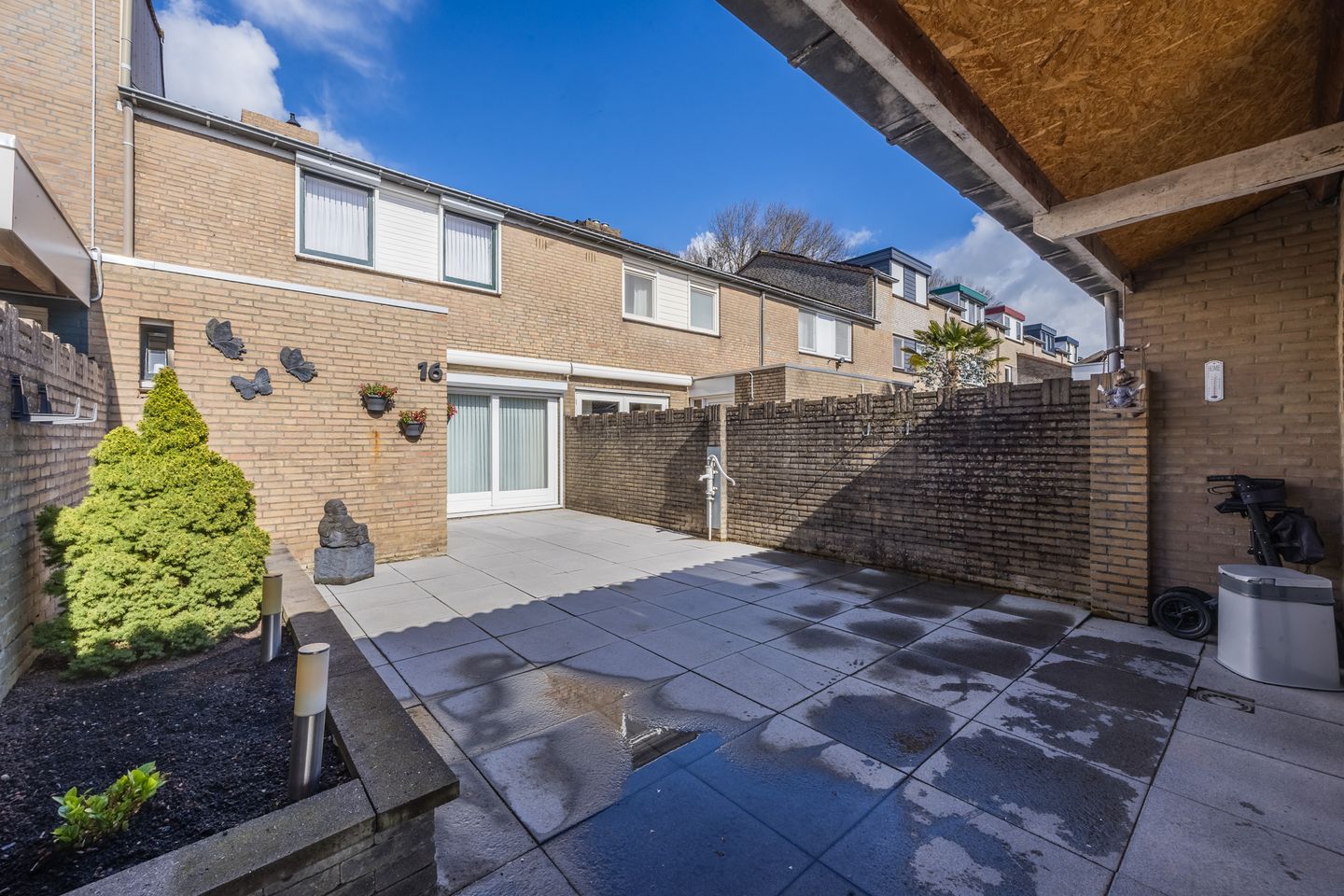 Well-maintained terraced house with two gardens and carport in Donkenbuurt — 35