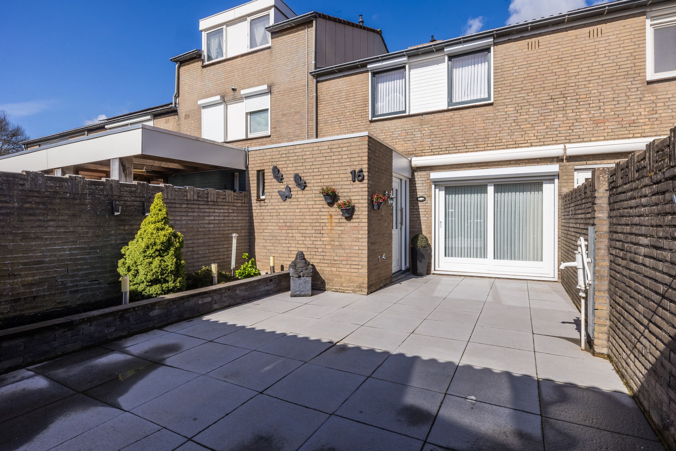 Well-maintained terraced house with two gardens and carport in Donkenbuurt — 36