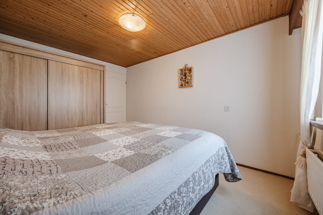 Well-maintained terraced house with two gardens and carport in Donkenbuurt — 22