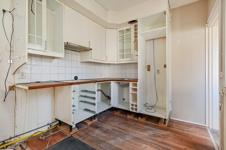 Tussenwoning te koop: Oranje Nassaustraat 17, Voorburg