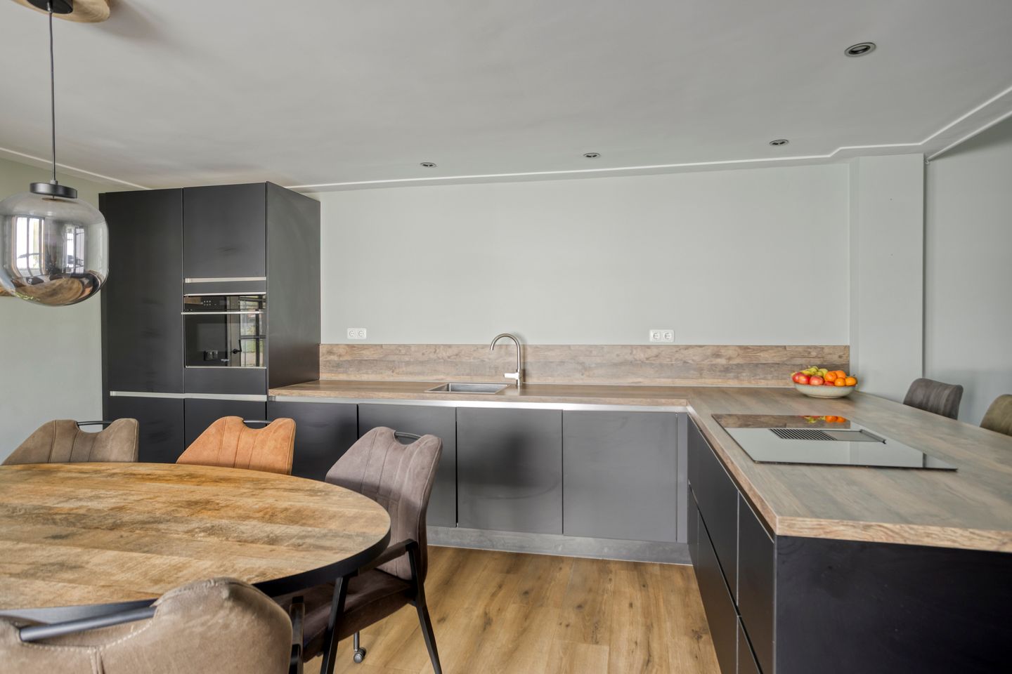 Foto 14 van Hoofdstraat 215