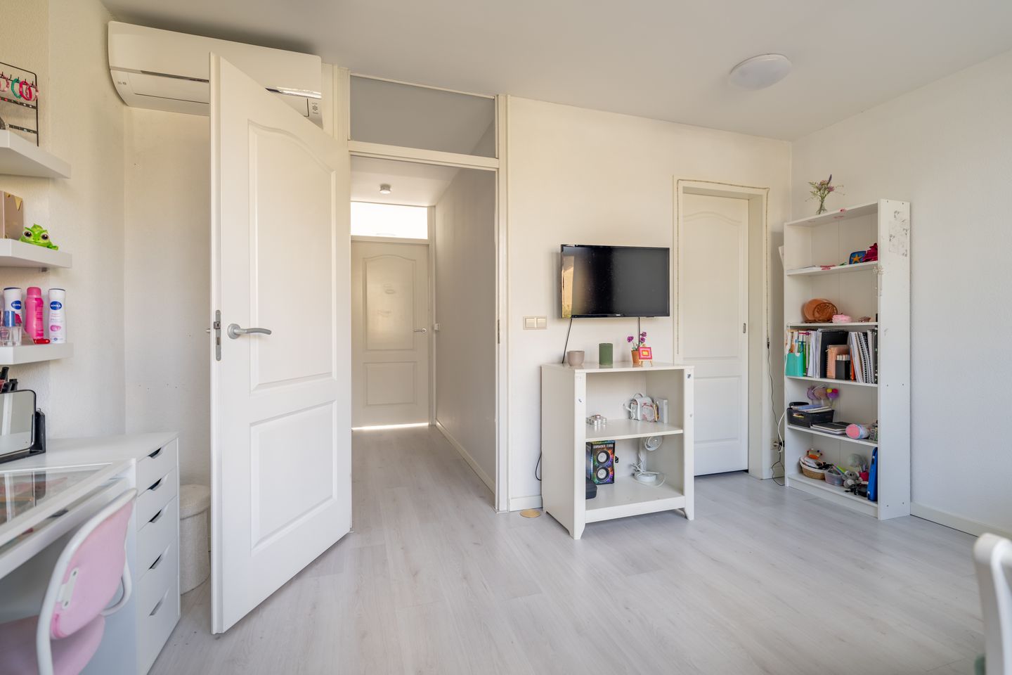 Foto 20 van van Hamelstraat 74