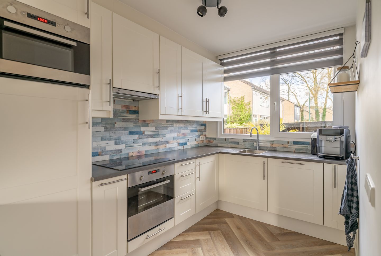 Foto 14 van van Hamelstraat 74