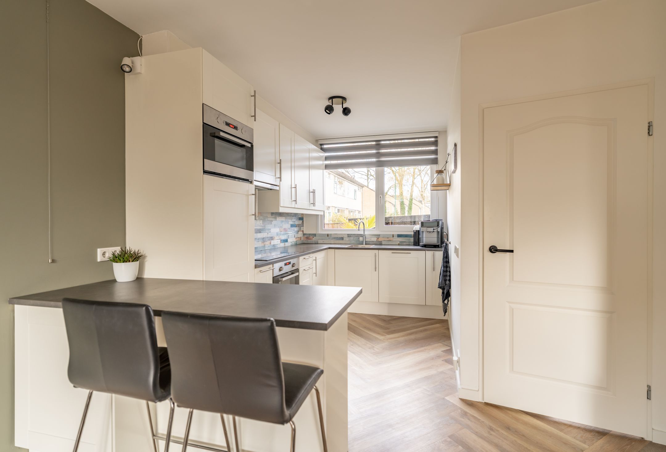 Foto 15 van van Hamelstraat 74