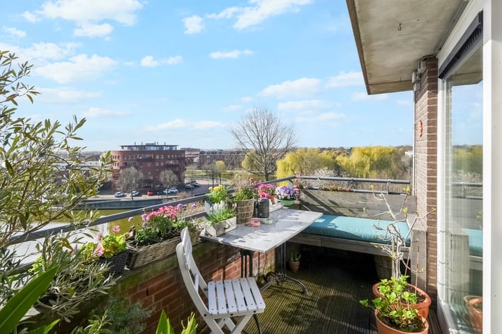 Foto 2 van Meerburgstraat 57