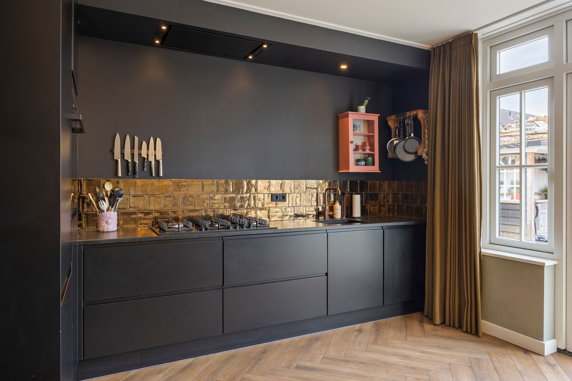 Foto 9 van Burgemeester Galleestr 52