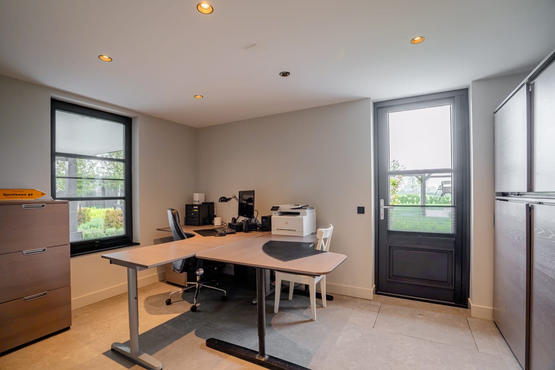 Photo 23 of 1e Kruisweg 17-B