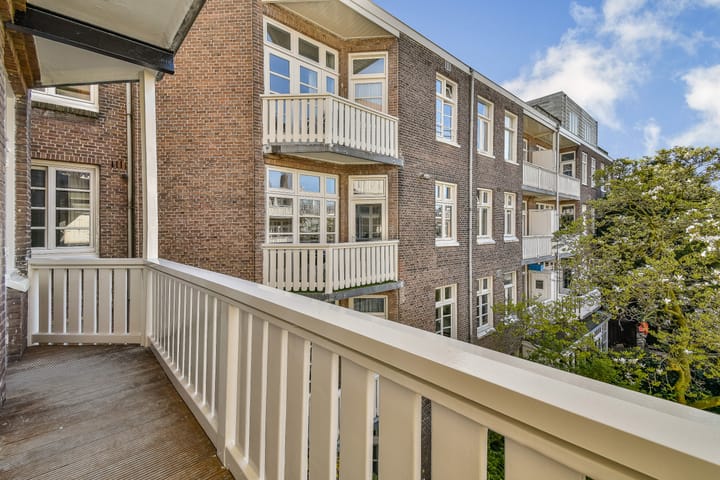 Photo 4 of Deurloostraat 117-2